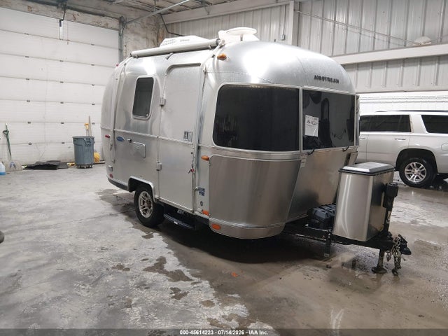 Airstream Bambi Sport Series M 2016 1STHRAC13GJ535333 головне зображення