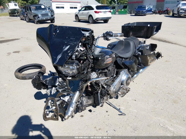Harley-Davidson FLHX 2024 1HD1KB717RB617307 Image 2