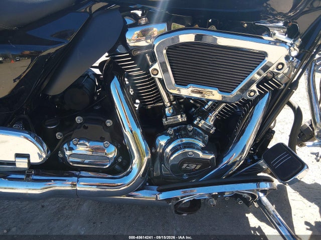 Harley-Davidson FLHX 2024 1HD1KB717RB617307 Image 8