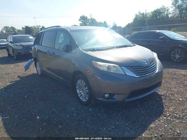 Продажа на аукционе авто 2011 Toyota Sienna Xle V6, vin: 5TDYK3DC4BS138806, номер лота: 45614242