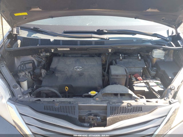 Продаж на аукціоні авто 2011 Toyota Sienna Xle V6, vin: 5TDYK3DC4BS138806, номер лоту: 45614242