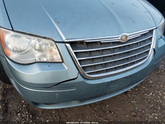 2008 Chrysler Town & Country Touring მანქანა იყიდება აუქციონზე, vin: 2A8HR54PX8R658755, აუქციონის ნომერი: 45614278