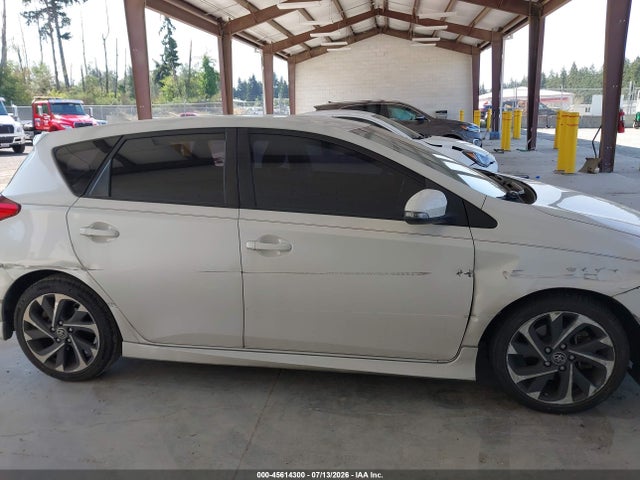 JTNKARJE1JJ553560 Toyota COROLLA IM
