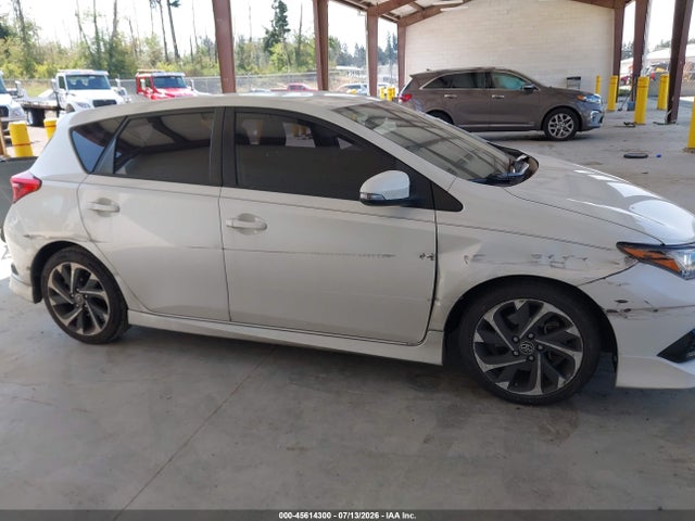 JTNKARJE1JJ553560 Toyota COROLLA IM