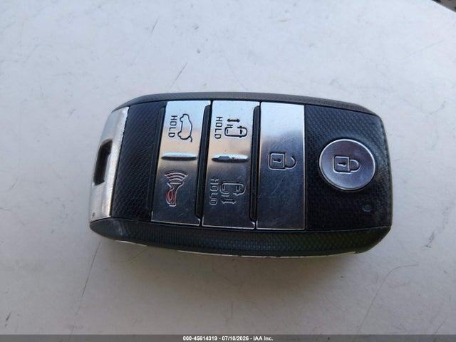KIA SEDONA LX 2017 KNDMB5C12H6324931 Image 11