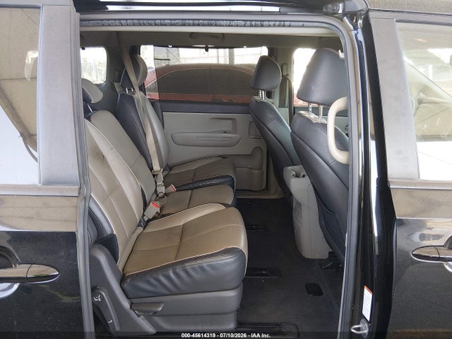 KIA SEDONA LX 2017 KNDMB5C12H6324931 Image 8