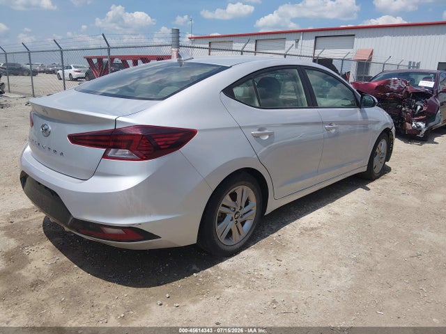 Hyundai ELANTRA SEL 2019 5NPD84LFXKH462847 Image 4