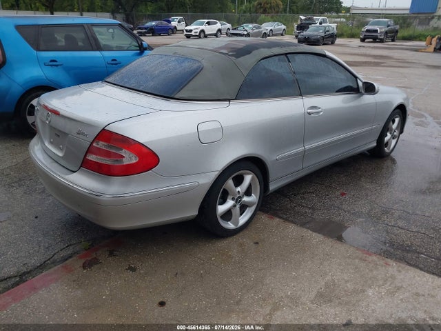 Продажа на аукционе авто 2005 Mercedes-benz Clk 320, vin: WDBTK65J25F136743, номер лота: 45614365