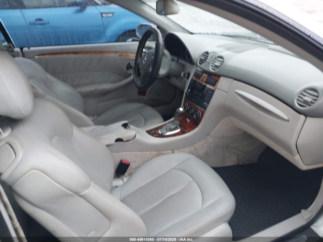 Продажа на аукционе авто 2005 Mercedes-benz Clk 320, vin: WDBTK65J25F136743, номер лота: 45614365