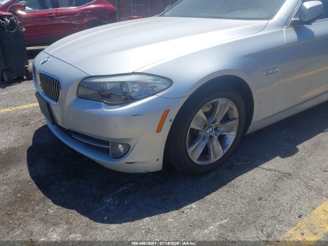 2013 Bmw 528i მანქანა იყიდება აუქციონზე, vin: WBAXG5C59DDY35847, აუქციონის ნომერი: 45614381