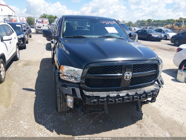 45614384 :رقم المزاد ، 1C6RR7FT9JS308336 vin ، 2018 Ram 1500 Express  4x4 6'4 Box مزاد بيع