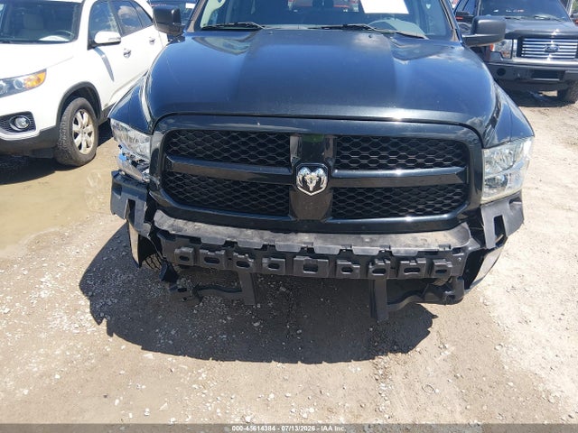 45614384 :رقم المزاد ، 1C6RR7FT9JS308336 vin ، 2018 Ram 1500 Express  4x4 6'4 Box مزاد بيع