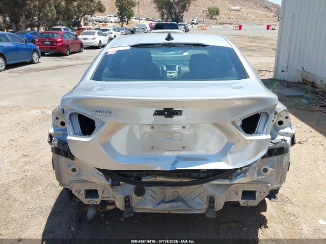 1G1BC5SM4J7186690 Chevrolet Cruze Ls Auto