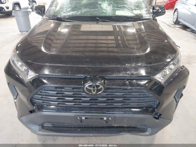 Продажа на аукционе авто 2020 Toyota Rav4 Le, vin: JTMG1RFV0LD067147, номер лота: 45614456
