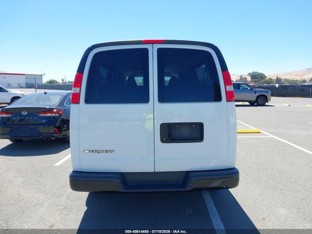 1GAZGNFP2L1253008 Chevrolet Express Passenger Rwd 3500 Extended Wheelbase Ls
