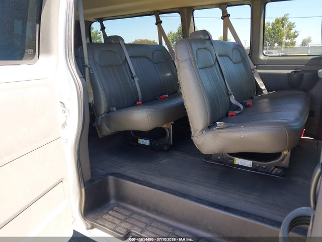 1GAZGNFP2L1253008 Chevrolet Express Passenger Rwd 3500 Extended Wheelbase Ls