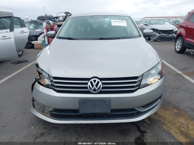 2014 Volkswagen Passat 2.5l S მანქანა იყიდება აუქციონზე, vin: 1VWAP7A32EC026992, აუქციონის ნომერი: 45614531