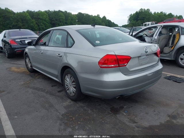 2014 Volkswagen Passat 2.5l S მანქანა იყიდება აუქციონზე, vin: 1VWAP7A32EC026992, აუქციონის ნომერი: 45614531