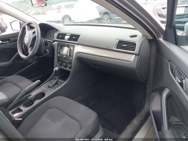 2014 Volkswagen Passat 2.5l S მანქანა იყიდება აუქციონზე, vin: 1VWAP7A32EC026992, აუქციონის ნომერი: 45614531