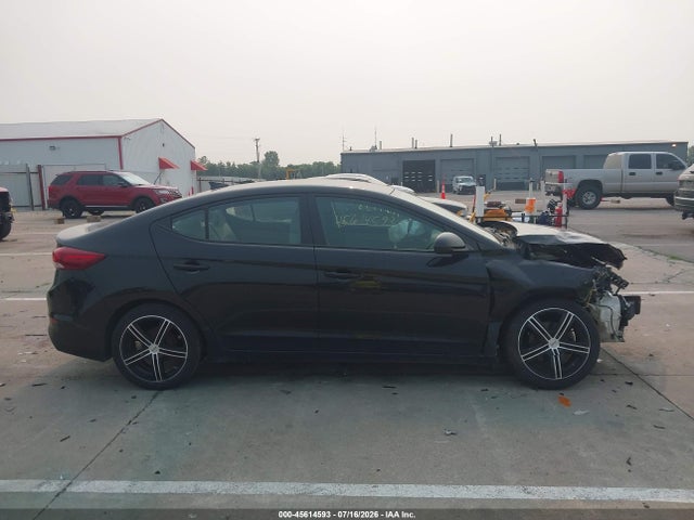 5NPD74LF9HH068560 Hyundai ELANTRA SE