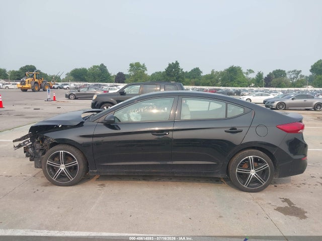 5NPD74LF9HH068560 Hyundai ELANTRA SE