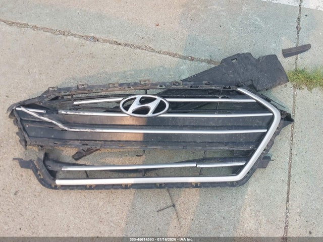 5NPD74LF9HH068560 Hyundai ELANTRA SE