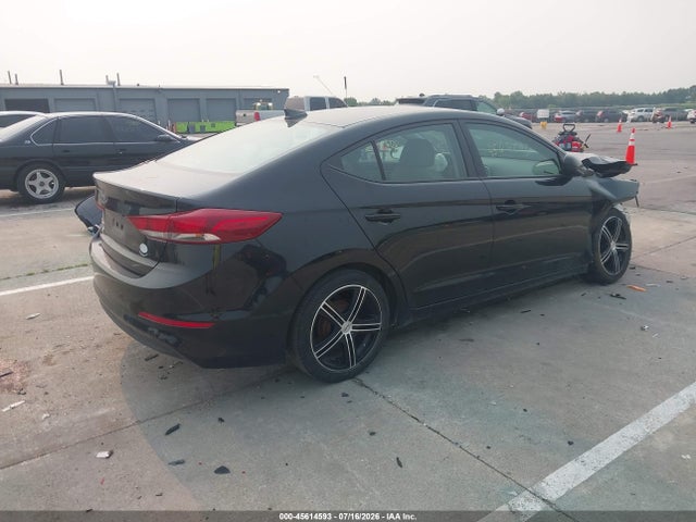 5NPD74LF9HH068560 Hyundai ELANTRA SE