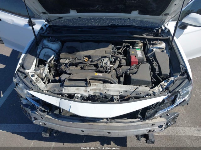 4T1B11HK1JU668767 Toyota CAMRY LE