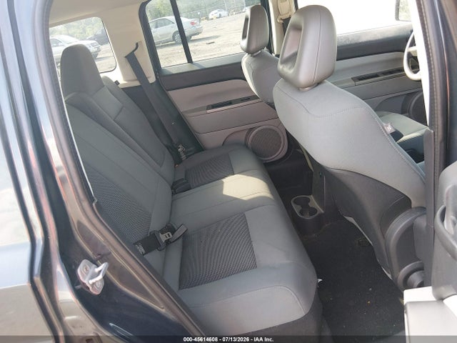 45614608 :رقم المزاد ، 1J8FF28W27D340145 vin ، 2007 Jeep Patriot Sport مزاد بيع