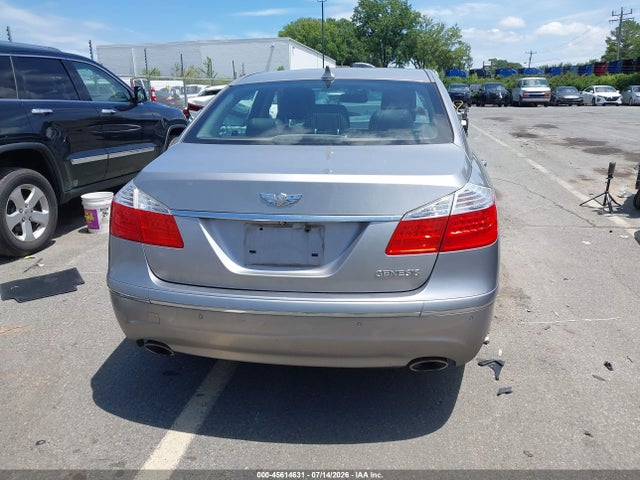 45614631 :رقم المزاد ، KMHGC4DEXAU096826 vin ، 2010 Hyundai Genesis 3.8 مزاد بيع