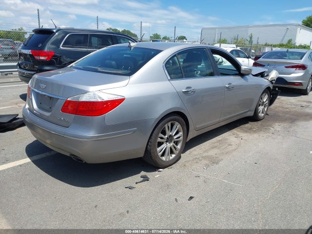 45614631 :رقم المزاد ، KMHGC4DEXAU096826 vin ، 2010 Hyundai Genesis 3.8 مزاد بيع