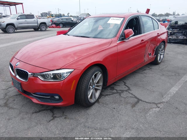 WBA8B9G32HNU52349 BMW 3 Series 330i