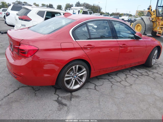 WBA8B9G32HNU52349 BMW 3 Series 330i