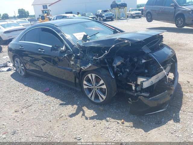 45614665 :رقم المزاد ، WDDSJ4GB6KN727689 vin ، 2019 Mercedes-benz Cla 250 4matic مزاد بيع
