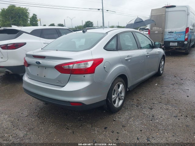 Ford FOCUS SE 2014 1FADP3F21EL324383 Image 4
