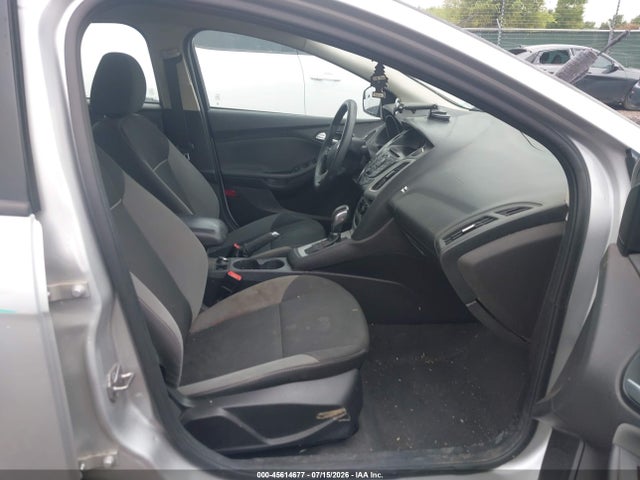 Ford FOCUS SE 2014 1FADP3F21EL324383 Image 5