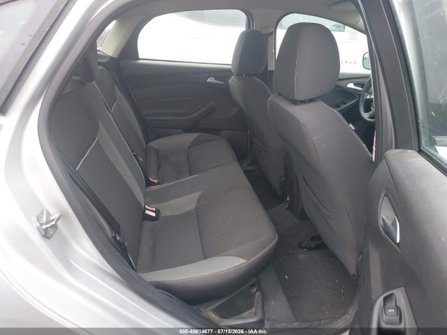 Ford FOCUS SE 2014 1FADP3F21EL324383 Image 8
