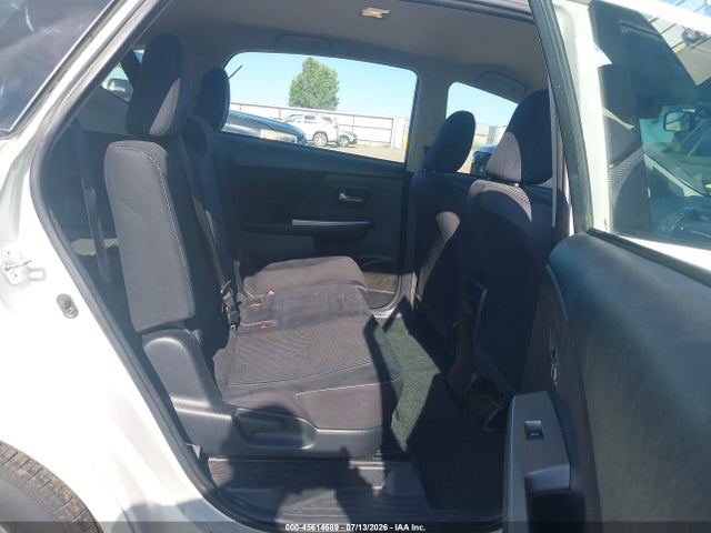 Toyota Prius V Two 2017 JTDZN3EU4HJ063825 Image 8