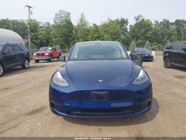 Продаж на аукціоні авто 2024 Tesla Model Y, vin: 7SAYGDED7RF017154, номер лоту: 45614701