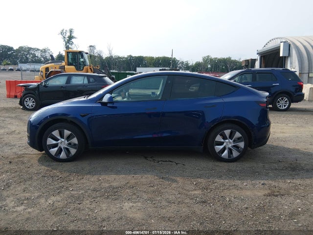 Продаж на аукціоні авто 2024 Tesla Model Y, vin: 7SAYGDED7RF017154, номер лоту: 45614701