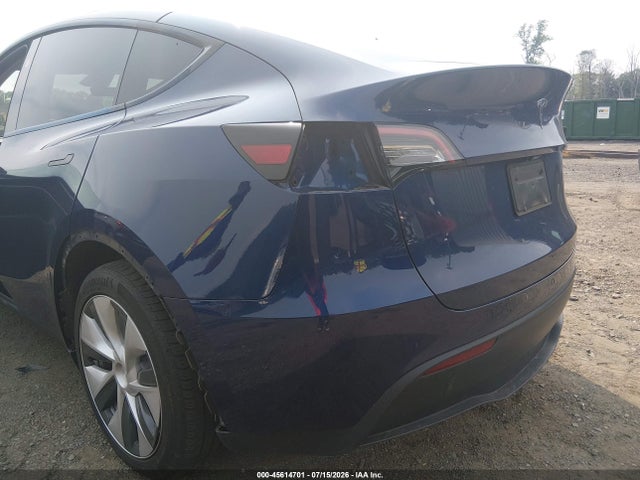 Продаж на аукціоні авто 2024 Tesla Model Y, vin: 7SAYGDED7RF017154, номер лоту: 45614701