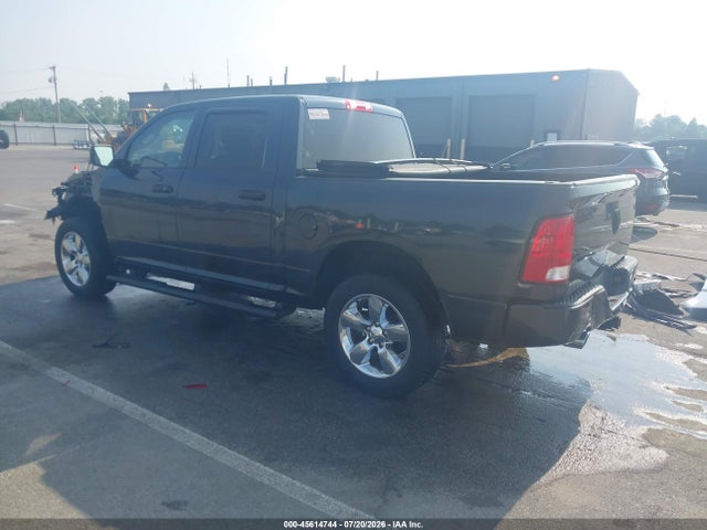 3C6RR7KTXHG646285 RAM 1500 Express 4x4 5&#039;7 Box