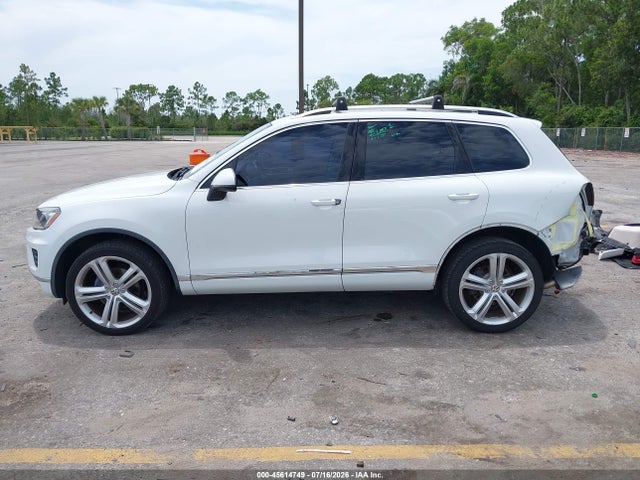 2016 Volkswagen Touareg Tdi Executive მანქანა იყიდება აუქციონზე, vin: WVGEP9BPXGD004877, აუქციონის ნომერი: 45614749