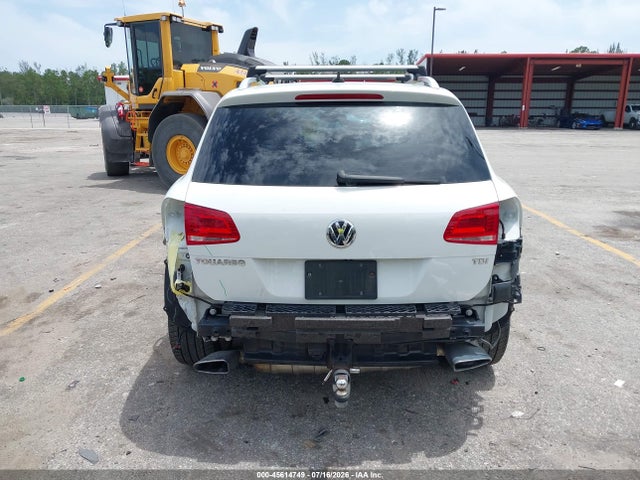 2016 Volkswagen Touareg Tdi Executive მანქანა იყიდება აუქციონზე, vin: WVGEP9BPXGD004877, აუქციონის ნომერი: 45614749
