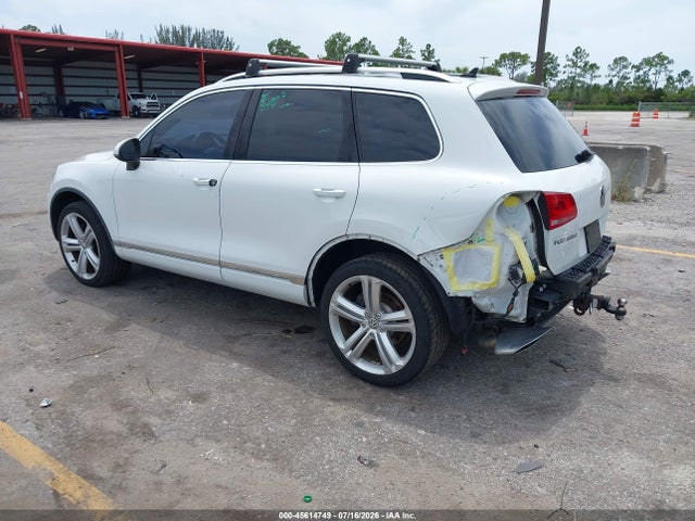 2016 Volkswagen Touareg Tdi Executive მანქანა იყიდება აუქციონზე, vin: WVGEP9BPXGD004877, აუქციონის ნომერი: 45614749