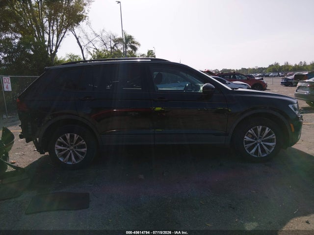 Продажа на аукционе авто 2018 Volkswagen Tiguan 2.0t S, vin: 3VV1B7AX4JM015247, номер лота: 45614794