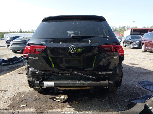 Продажа на аукционе авто 2018 Volkswagen Tiguan 2.0t S, vin: 3VV1B7AX4JM015247, номер лота: 45614794