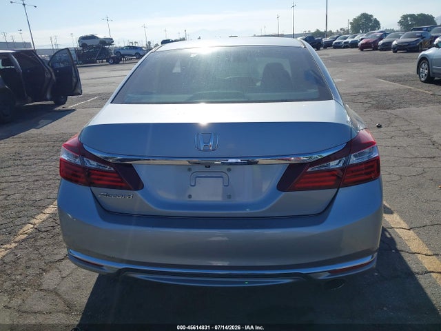 Honda ACCORD LX 2017 1HGCR2F32HA094096 Image 16