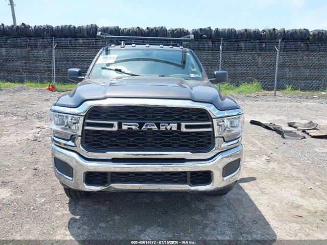 3C6UR5HJ0LG104979 RAM 2500 Tradesman 4x4 8&#039; Box