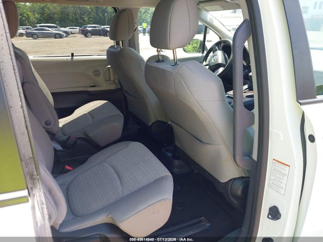 Продаж на аукціоні авто 2024 Toyota Sienna Le, vin: 5TDKRKECXRS207261, номер лоту: 45614940